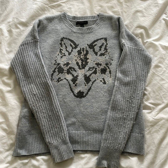 Banana Republic wolf sweater 🐺🍂 - Picture 2 of 4